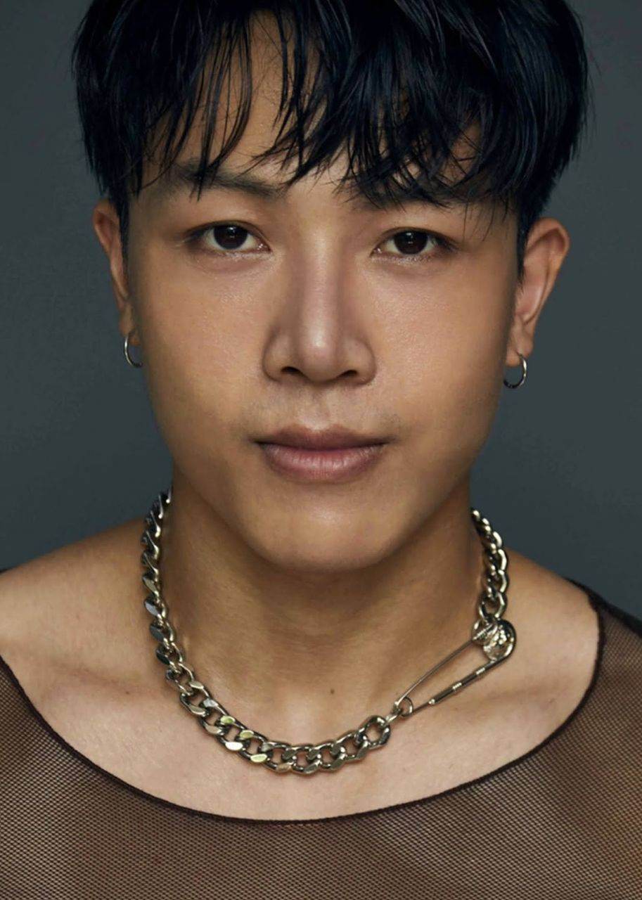หนุ่มหล่อขึ้นปก 870.3