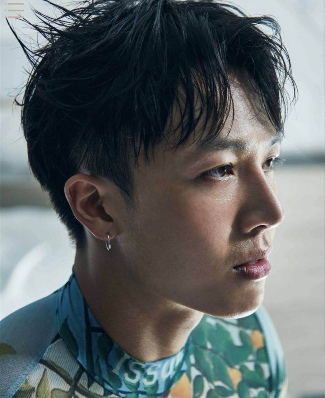หนุ่มหล่อขึ้นปก 870.3