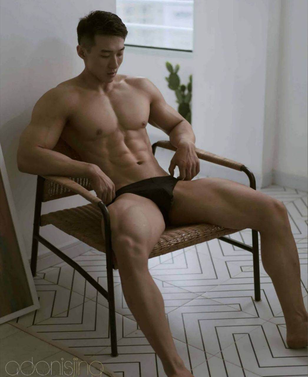 หนุ่มหล่อขึ้นปก 875.2