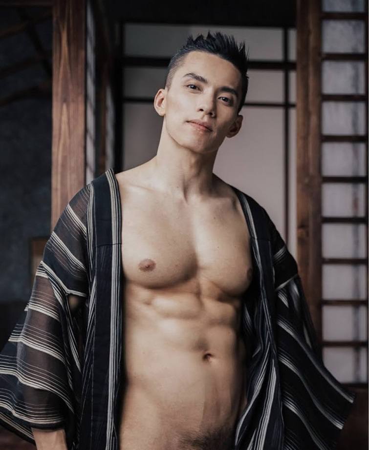 หนุ่มหล่อขึ้นปก 863.9