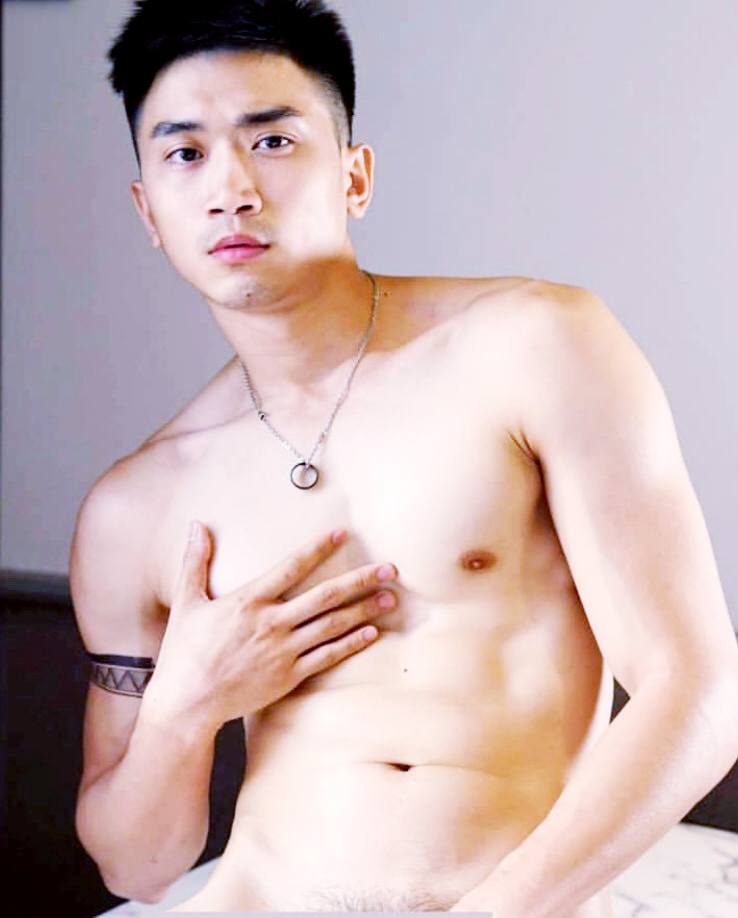 Here Coming. เขาคือรายที่ 1
