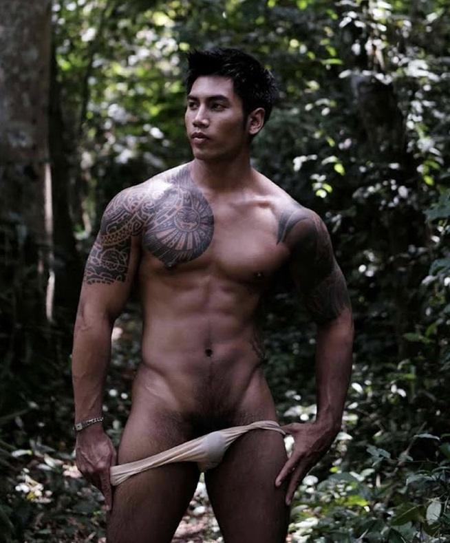 หนุ่มหล่อขึ้นปก 866.5