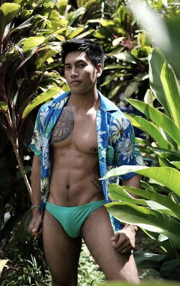 หนุ่มหล่อขึ้นปก 866.5