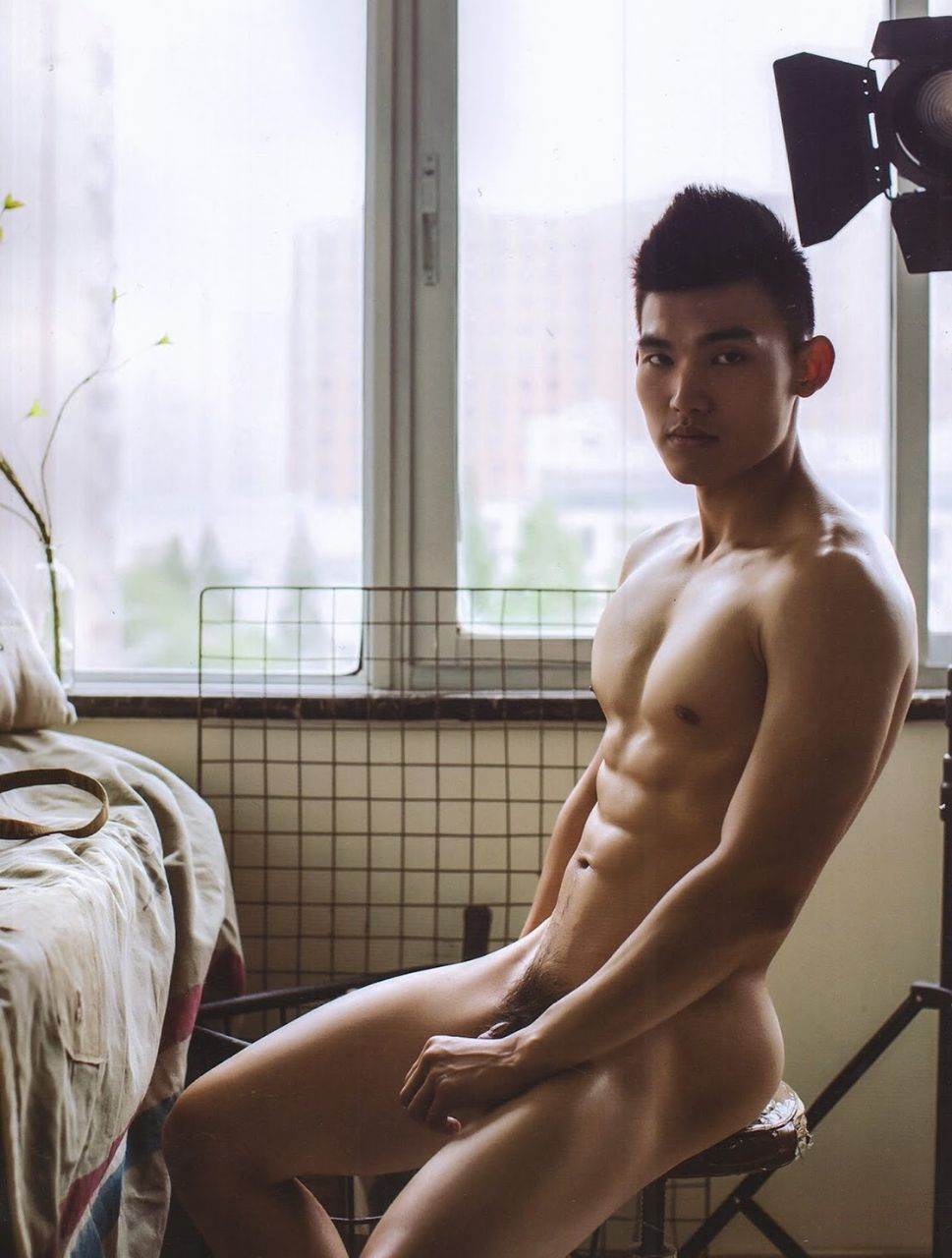 หนุ่มหล่อขึ้นปก 891