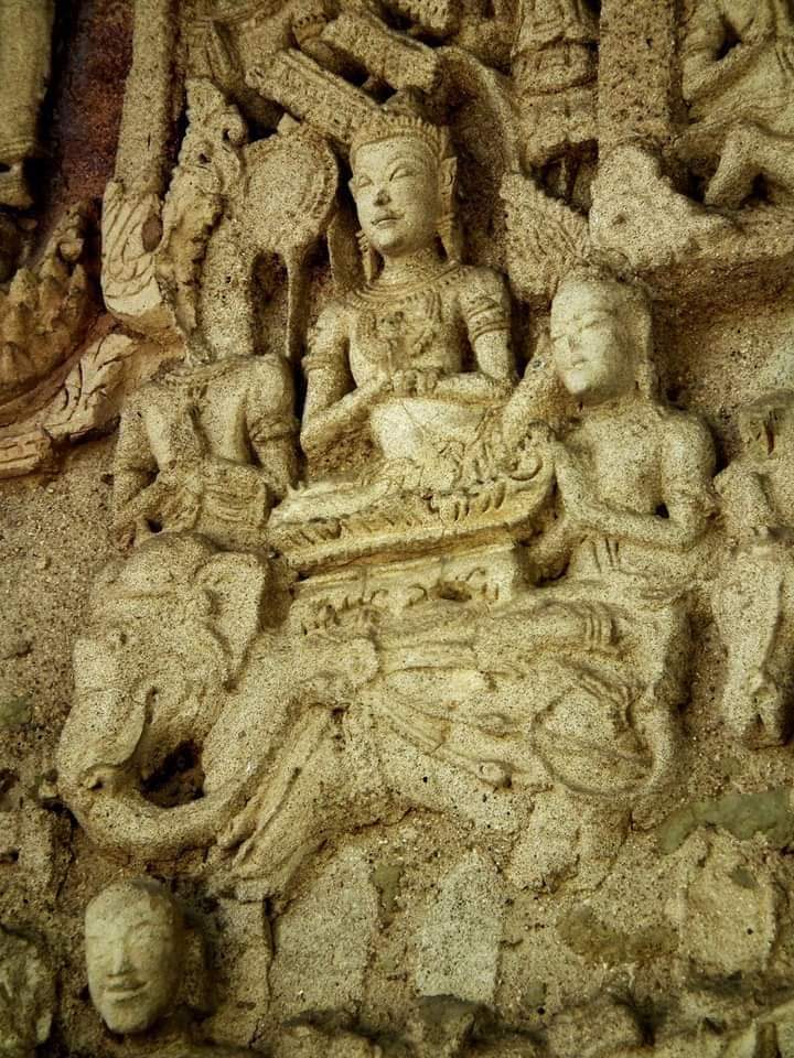 THAILAND 🇹🇭 | Early Ayutthaya period stucco at Wat Lai temple, Lopburi province