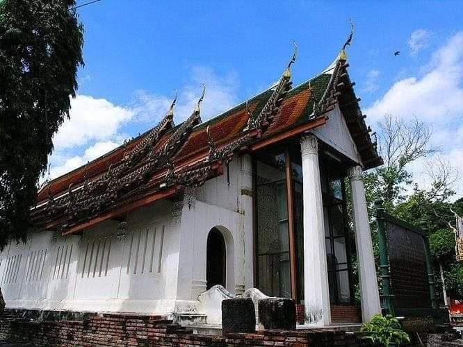THAILAND 🇹🇭 | Early Ayutthaya period stucco at Wat Lai temple, Lopburi province