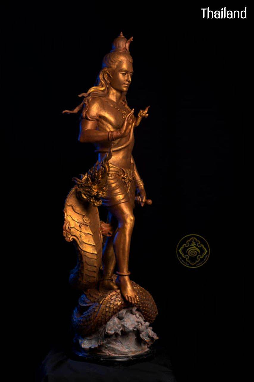 THAILAND ðđð | "āļāļāļāđāļāļēāļāļēāļāļīāļāļāļĩāļĻāļĢāļĩāļŠāļļāļāđāļ" The sculpture of the great Naga