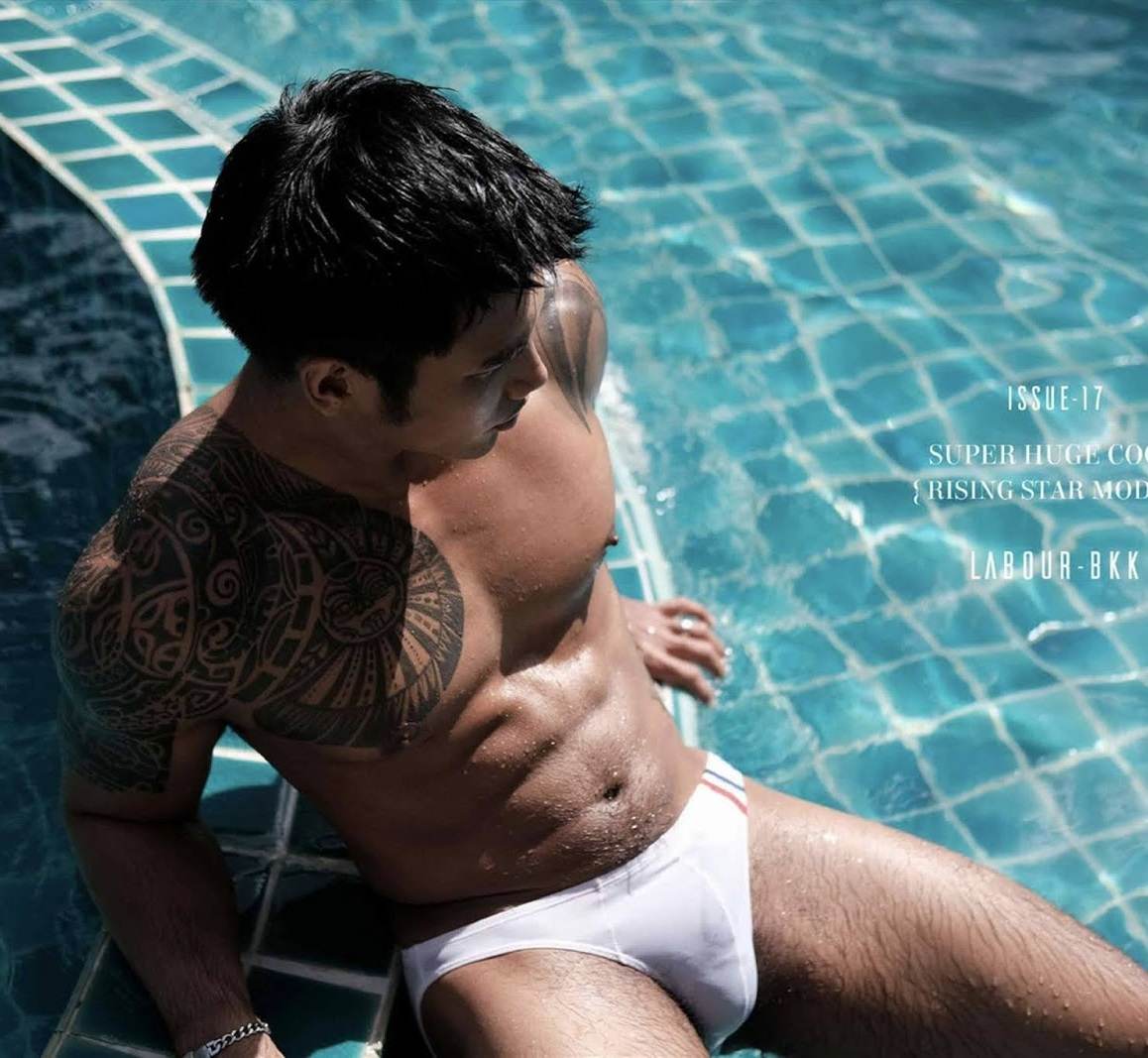 หนุ่มหล่อขึ้นปก 866.6