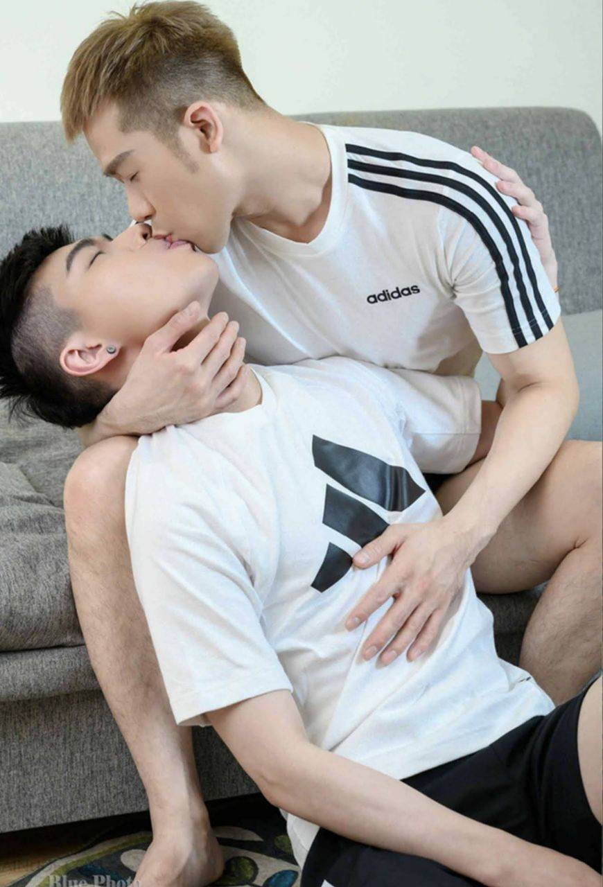 โอ๊ยลั่นพื้นกระดานยังสะเทือน เหมือนจะให้พื้นทะลุยังไงยังงั้น
