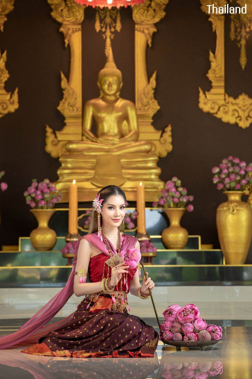 THAILAND 🇹🇭 | Thai traditional costume, ชุดไทย "นางประทุมวดี"