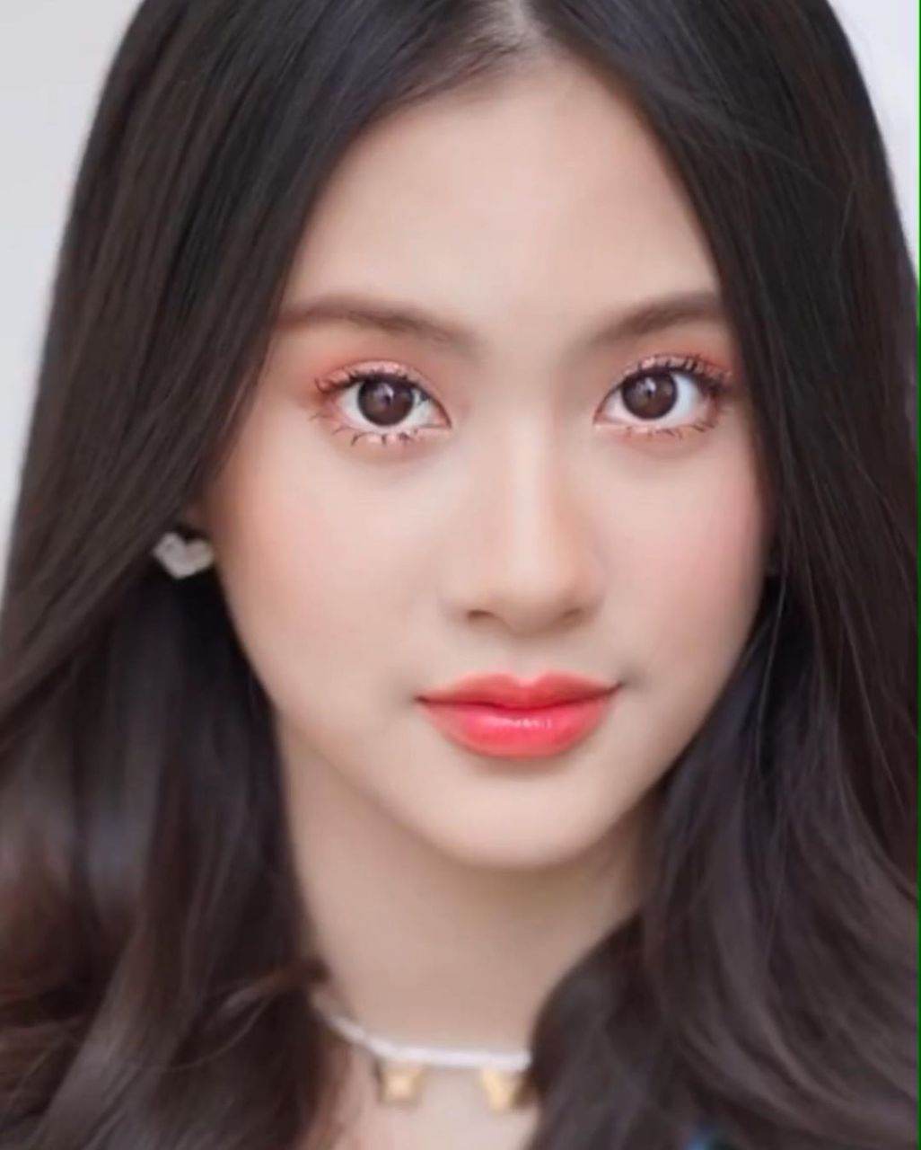 นาน่า ศวรรณยา เรียน นานาชาติโชรส์เบอรี่