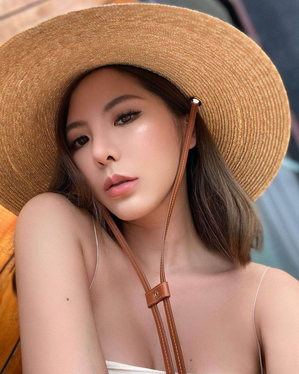 จินนี่ เขริกา เรียน นานาชาติโชรส์เบอรี่