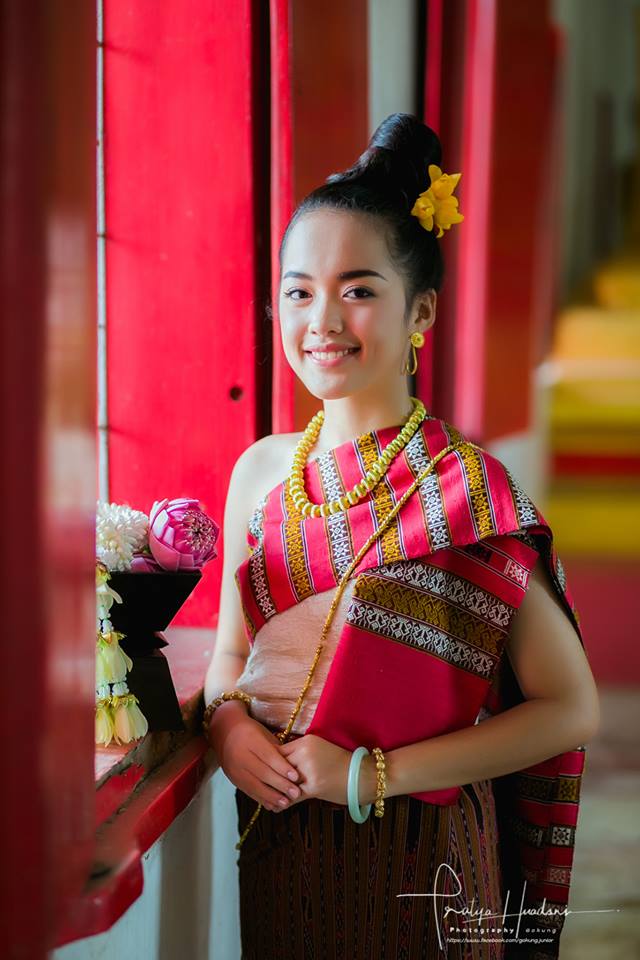 Thailand ðđð | Isan traditional costume - āļāļļāļāļāļĩāļŠāļēāļāļāļąāļāļŦāļ§āļąāļāļĢāđāļāļĒāđāļāđāļ