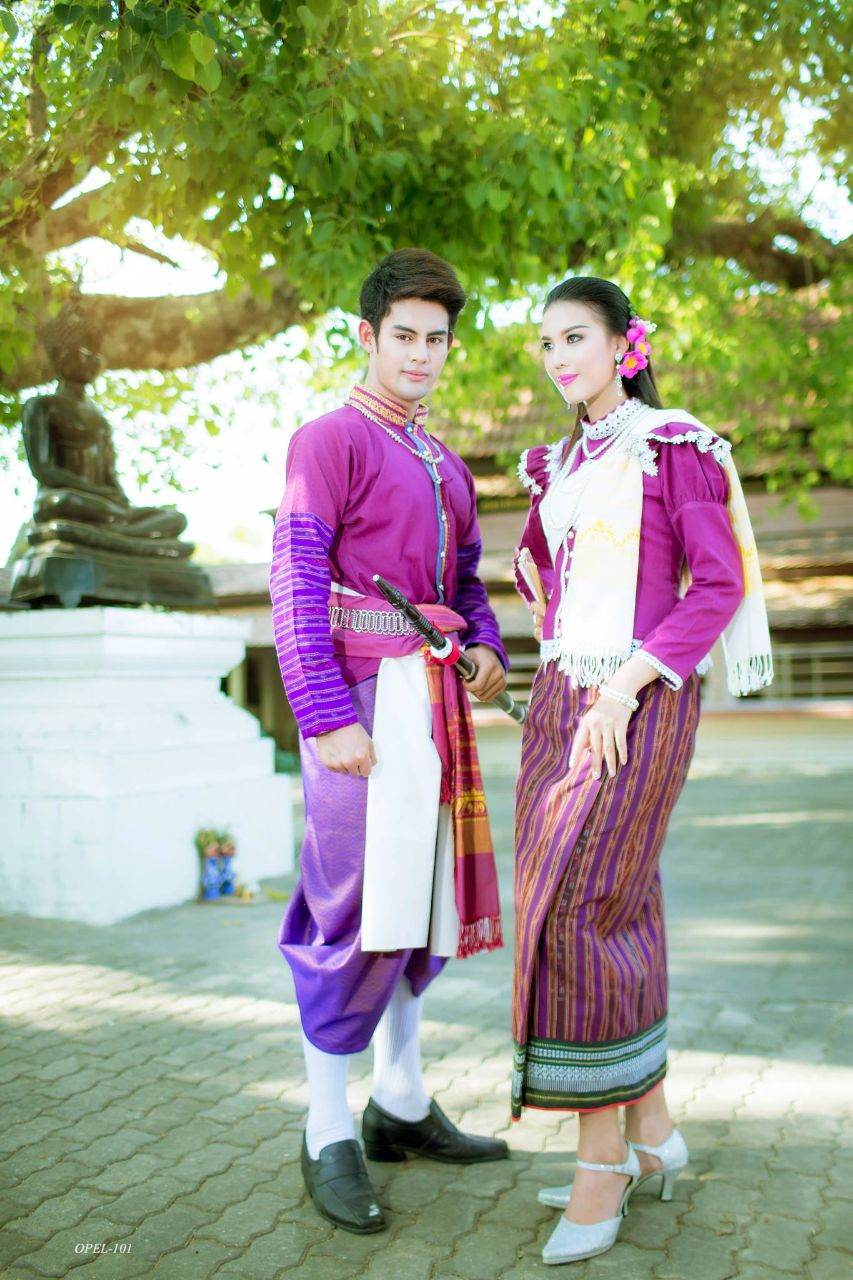 Thailand ðđð | Isan traditional costume - āļāļļāļāļāļĩāļŠāļēāļāļāļąāļāļŦāļ§āļąāļāļĢāđāļāļĒāđāļāđāļ