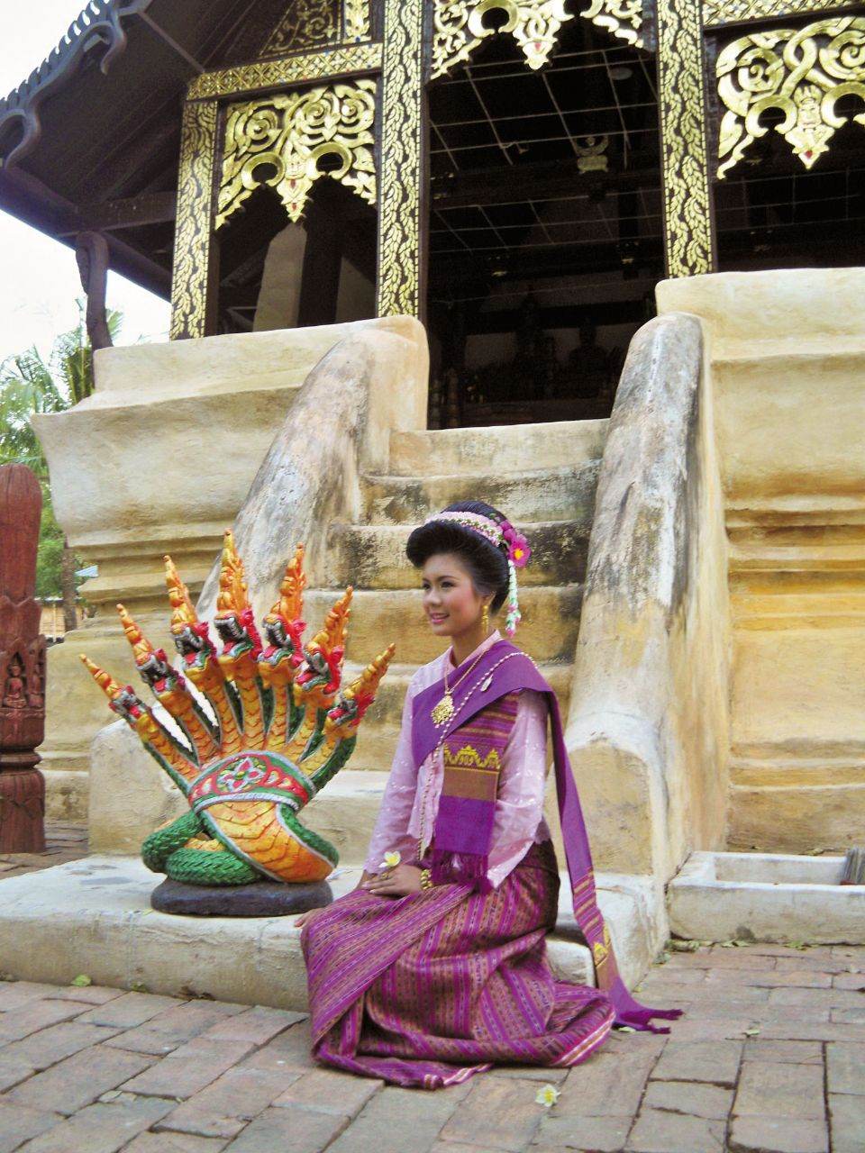 Thailand ðđð | Isan traditional costume - āļāļļāļāļāļĩāļŠāļēāļāļāļąāļāļŦāļ§āļąāļāļĢāđāļāļĒāđāļāđāļ