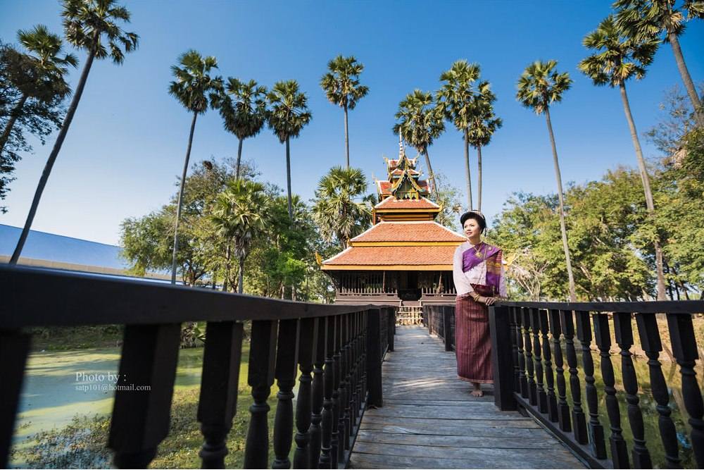 Thailand ðđð | Isan traditional costume - āļāļļāļāļāļĩāļŠāļēāļāļāļąāļāļŦāļ§āļąāļāļĢāđāļāļĒāđāļāđāļ