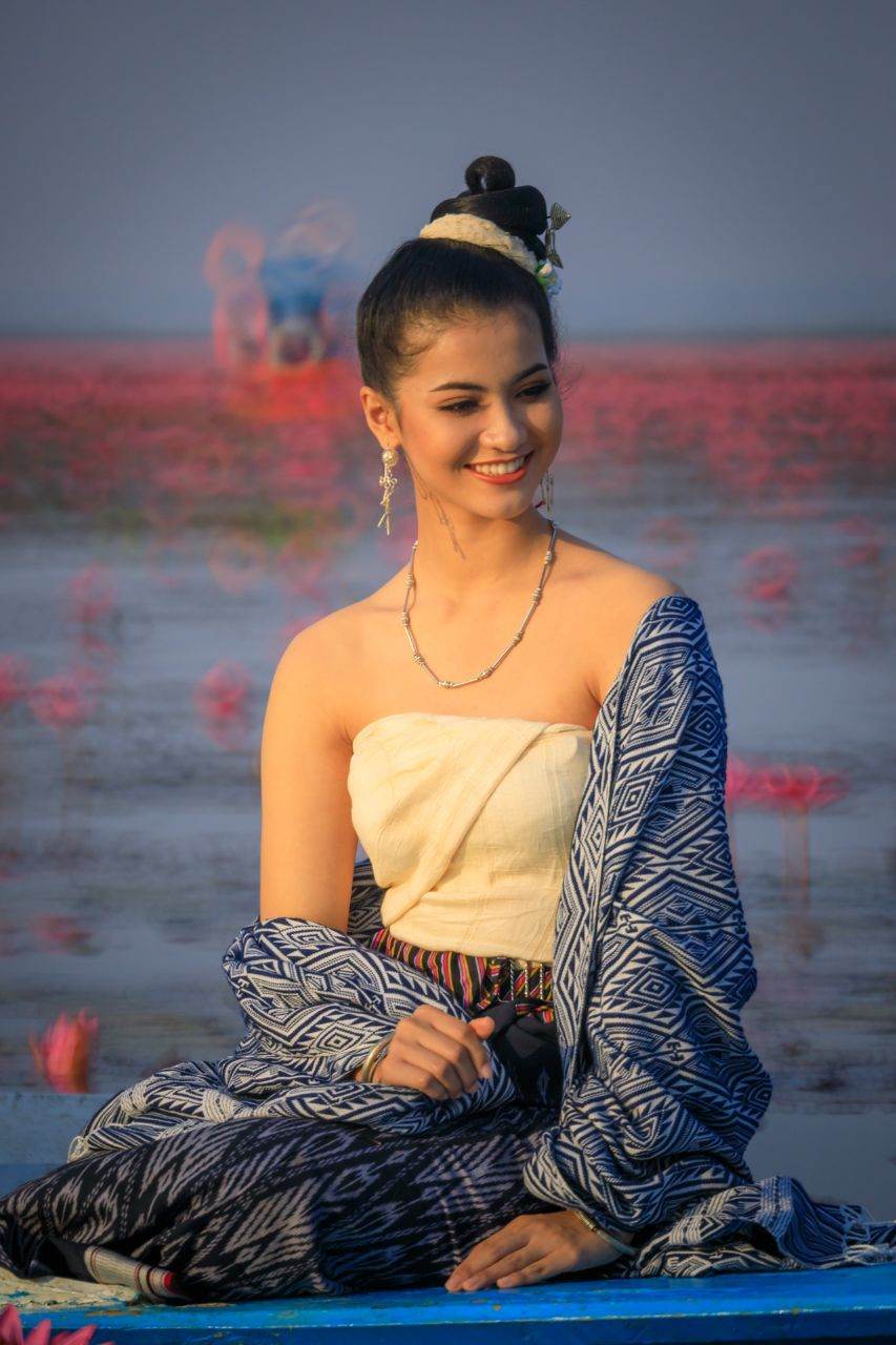 THAILAND 🇹🇭 | Isan traditional costume @ ทะเลบัวแดง อุดรธานี