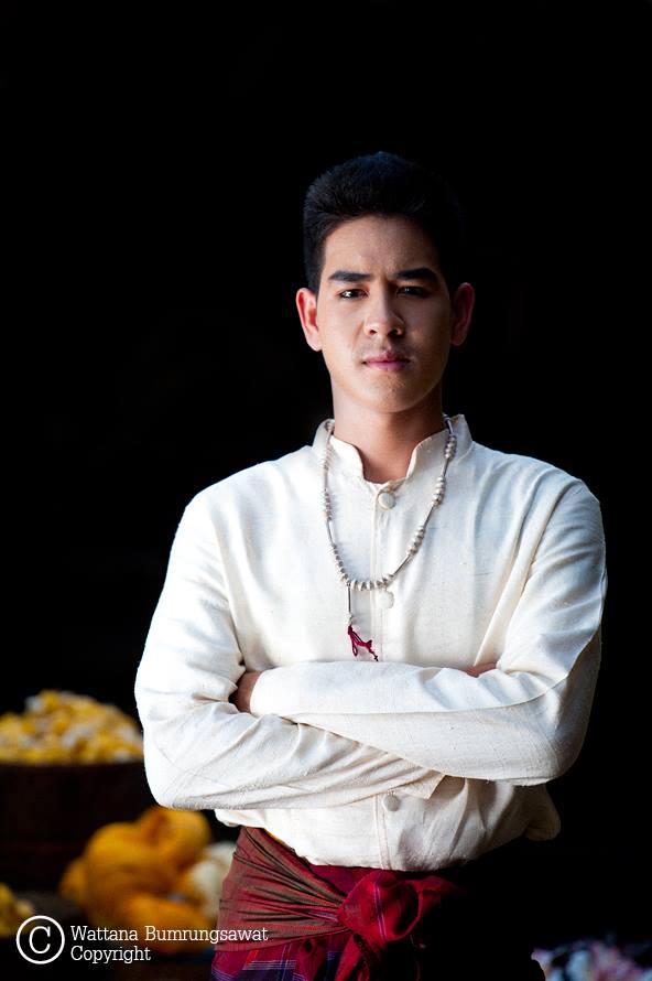 THAILAND 🇹🇭 | Isan traditional costume - ไหมสมเด็จ ไหมในดวงใจ