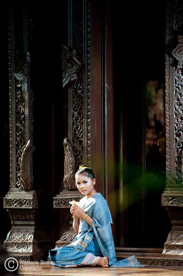 THAILAND 🇹🇭 | Isan traditional costume - ไหมสมเด็จ ไหมในดวงใจ