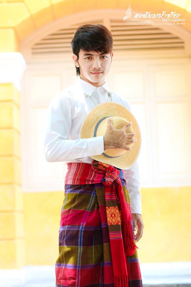 THAILAND 🇹🇭 | Isan traditional costume การแต่งกายภาคอีสาน