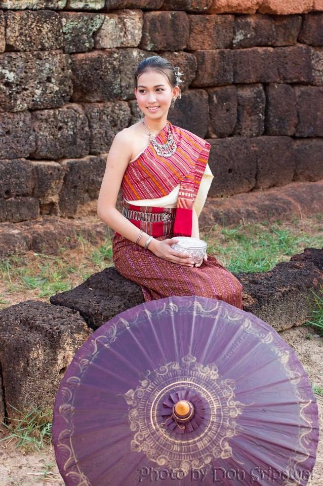 THAILAND 🇹🇭 | Isan traditional costume การแต่งกายภาคอีสาน