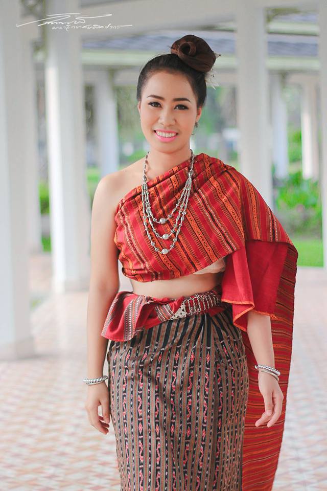 THAILAND 🇹🇭 | Isan traditional costume การแต่งกายภาคอีสาน