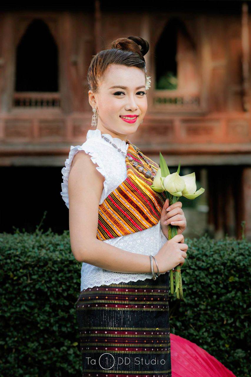 THAILAND 🇹🇭 | Isan traditional costume - การแต่งกายภาคอีสาน