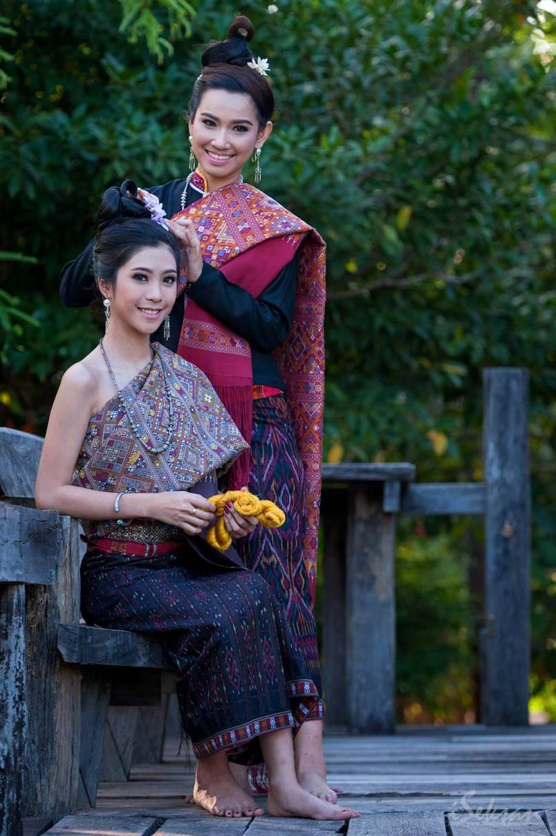 THAILAND 🇹🇭 | Isan traditional costume - การแต่งกายภาคอีสาน