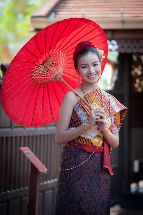 THAILAND 🇹🇭 | Isan traditional costume - การแต่งกายภาคอีสาน