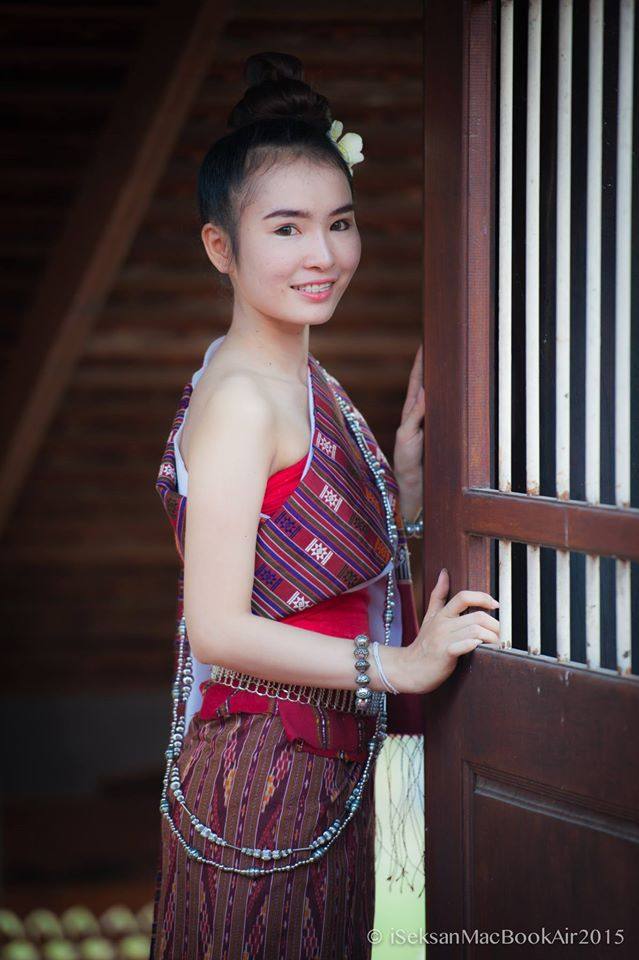 THAILAND 🇹🇭 | Isan traditional costume - การแต่งกายภาคอีสาน