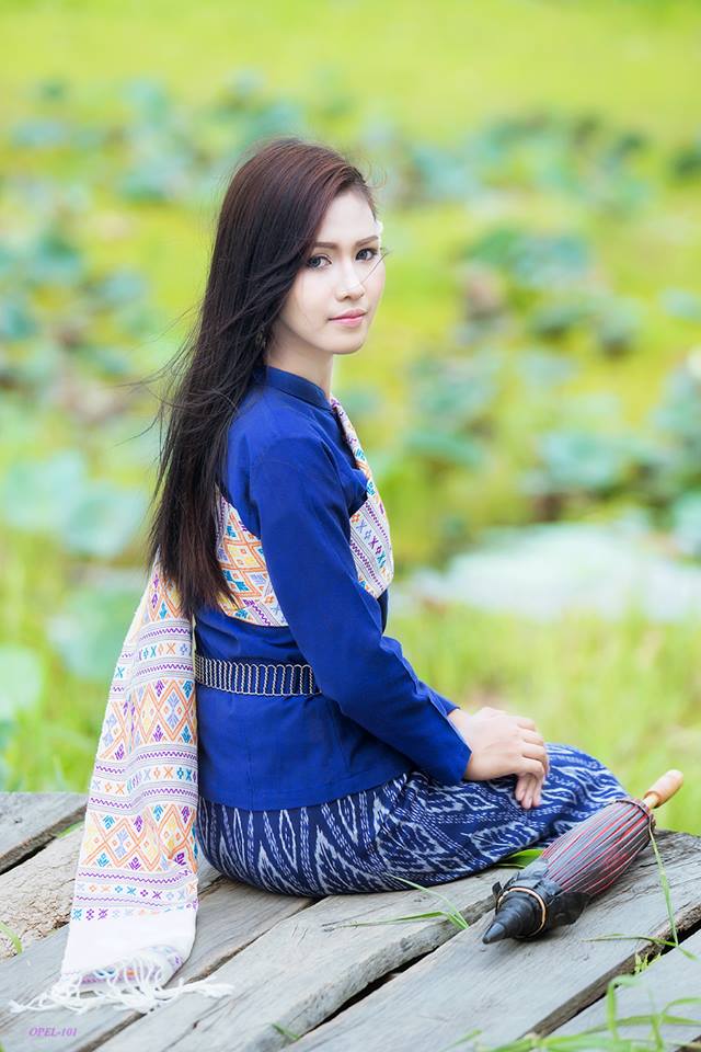 THAILAND 🇹🇭 | Isan traditional costume - การแต่งกายภาคอีสาน @ สะพานไม้แกดำ มหาสารคาม
