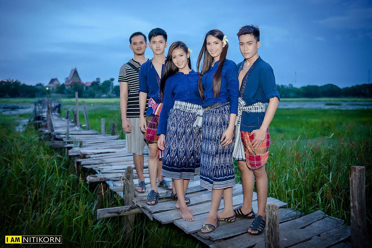 THAILAND 🇹🇭 | Isan traditional costume - การแต่งกายภาคอีสาน @ สะพานไม้แกดำ มหาสารคาม