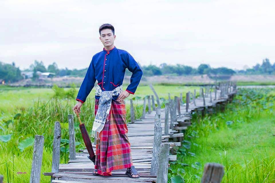 THAILAND 🇹🇭 | Isan traditional costume - การแต่งกายภาคอีสาน @ สะพานไม้แกดำ มหาสารคาม