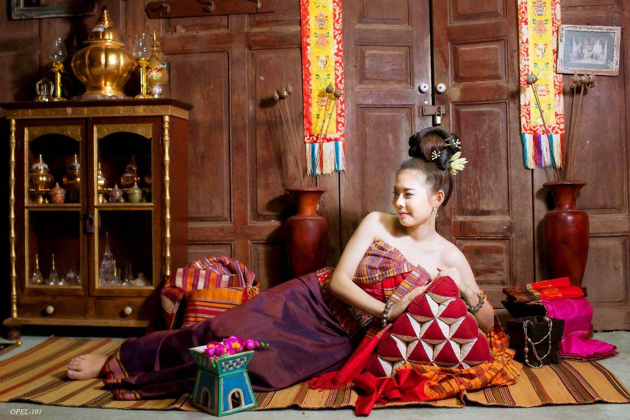 THAILAND 🇹🇭 | Isan traditional costume - การแต่งกายภาคอีสาน✨