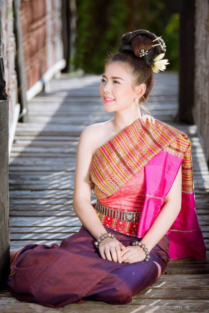 THAILAND 🇹🇭 | Isan traditional costume - การแต่งกายภาคอีสาน✨