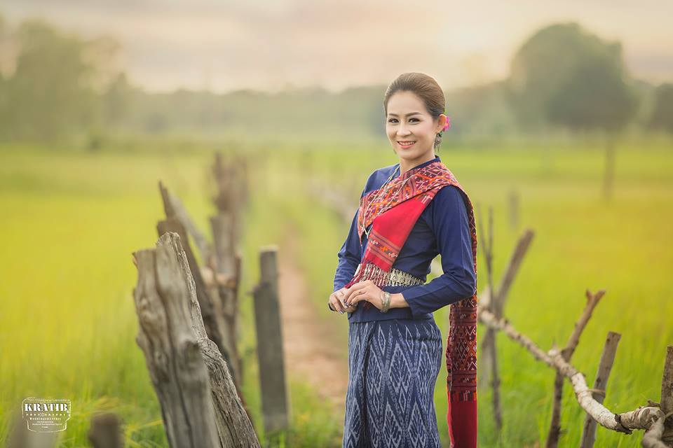 THAILAND 🇹🇭 | Isan traditional costume - การแต่งกายภาคอีสาน
