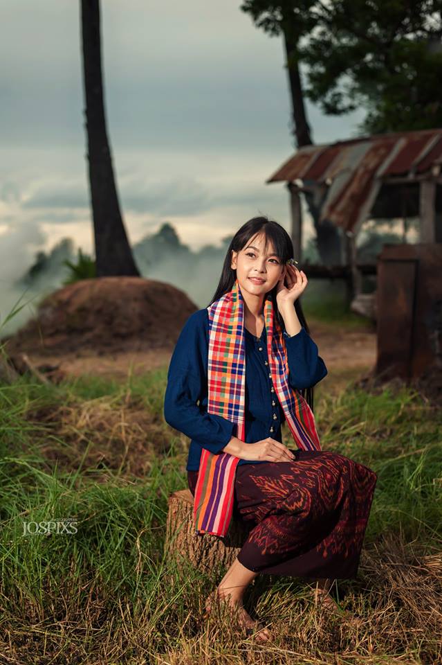 THAILAND 🇹🇭 | Isan traditional costume - การแต่งกายภาคอีสาน