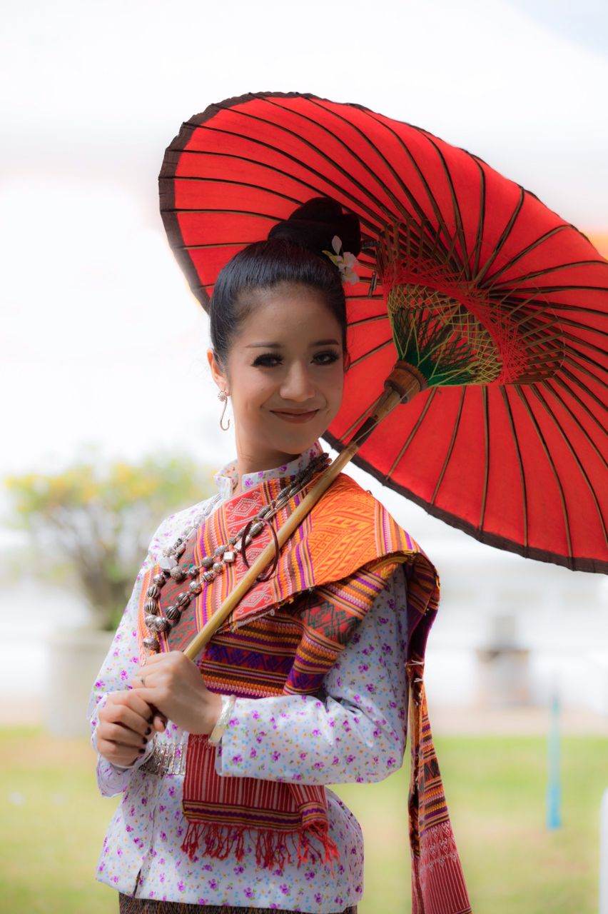 THAILAND 🇹🇭 | Isan traditional costume - การแต่งกายภาคอีสาน