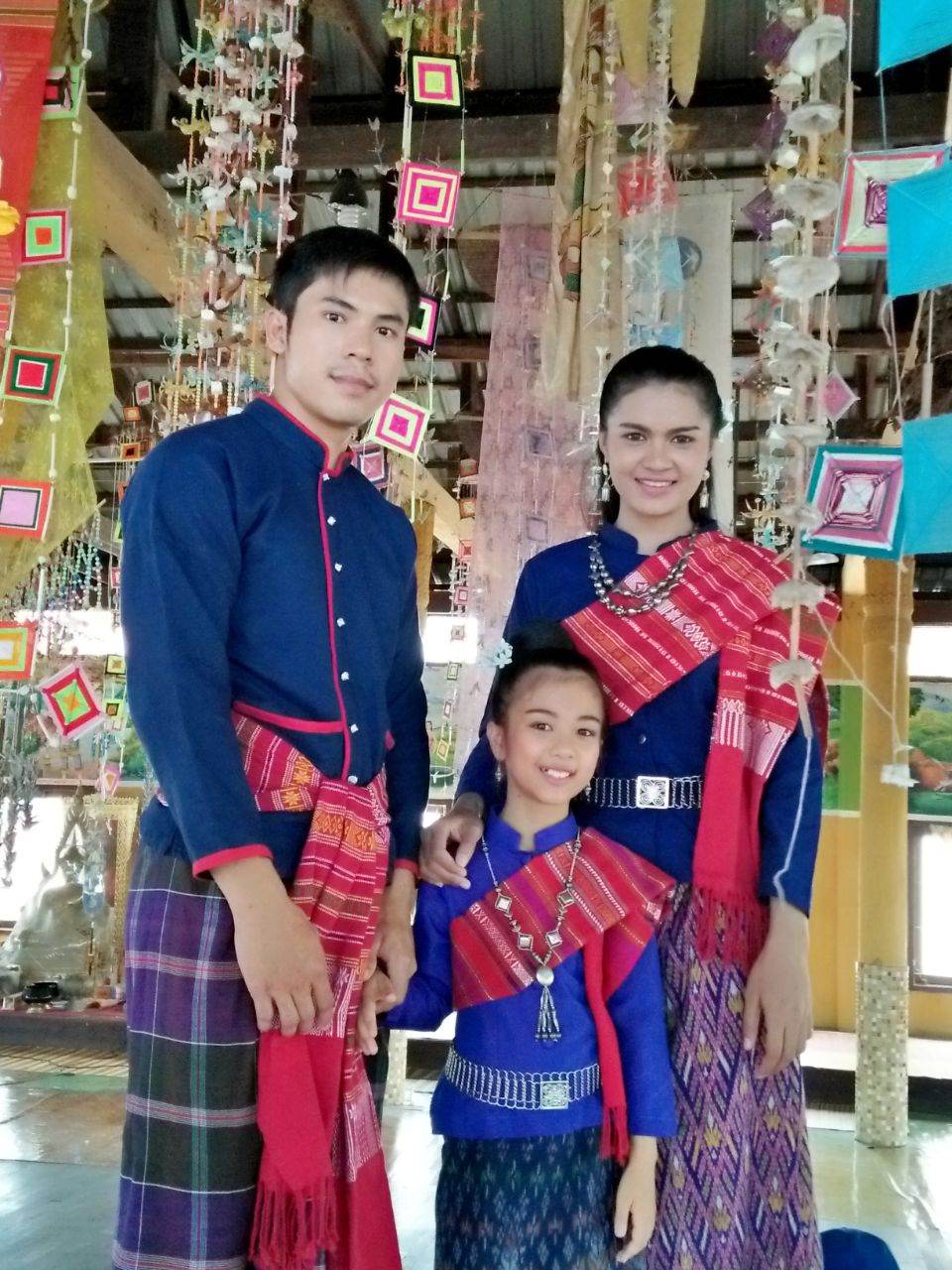 THAILAND 🇹🇭 | Isan traditional costume - การแต่งกายภาคอีสาน