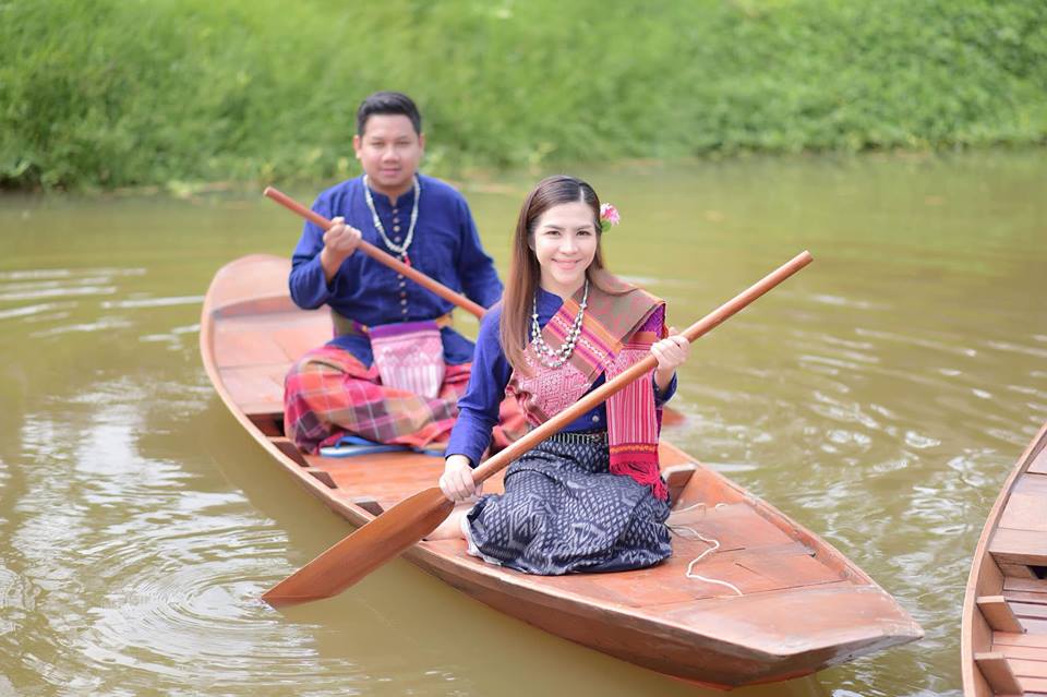 THAILAND 🇹🇭 | Isan traditional costume - ชุดอีสาน, การแต่งกายภาคอีสาน