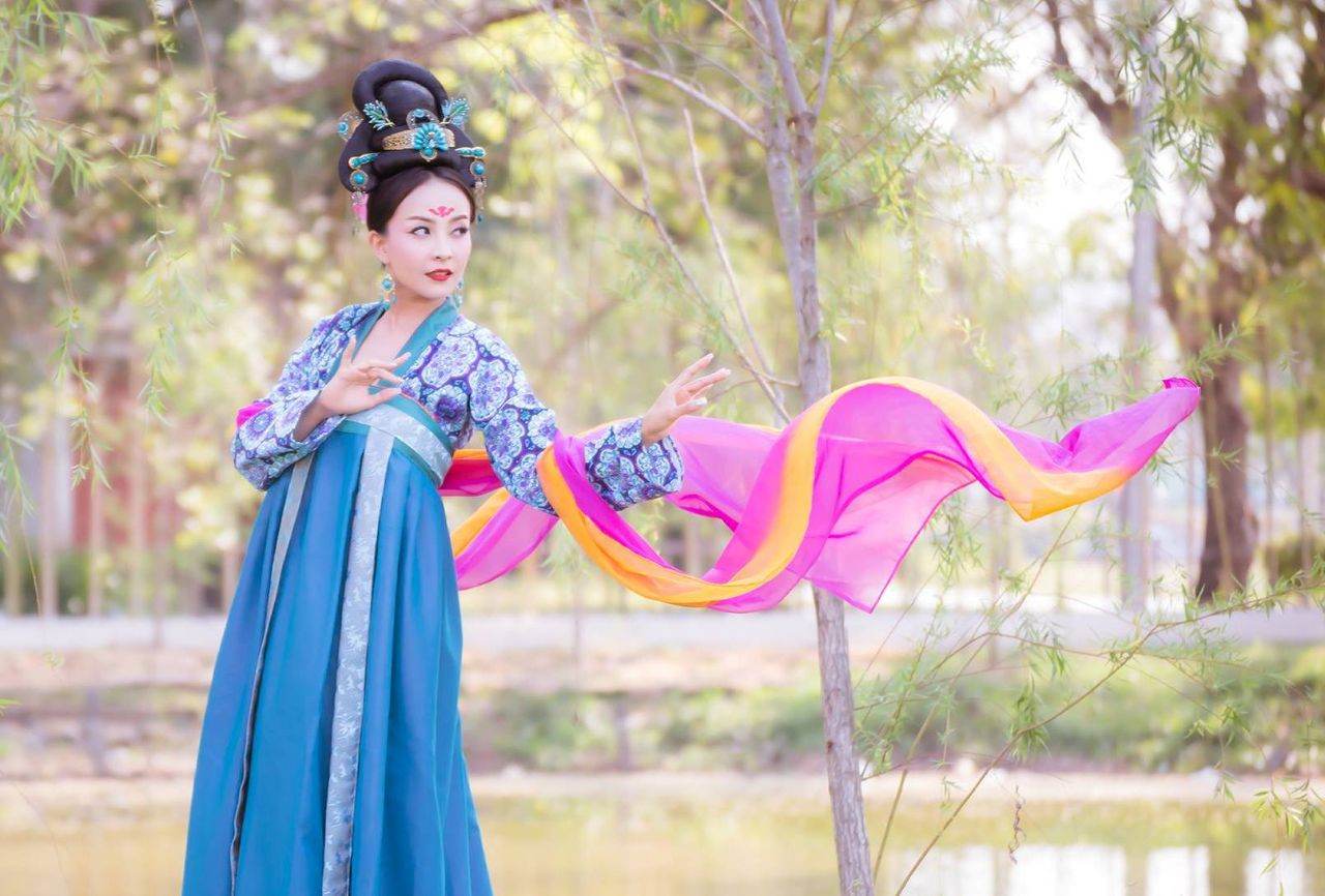 Tang Dynasty clothing - 唐代 齐胸襦裙