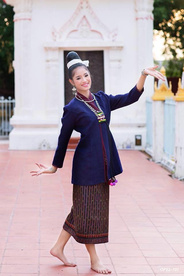 ฟ้อนเผ่าลาวสัมพันธ์ (ຟ້ອນເຜົ່າລາວສັມພັນ) วิทยาลัยนาฏศิลปร้อยเอ็ด