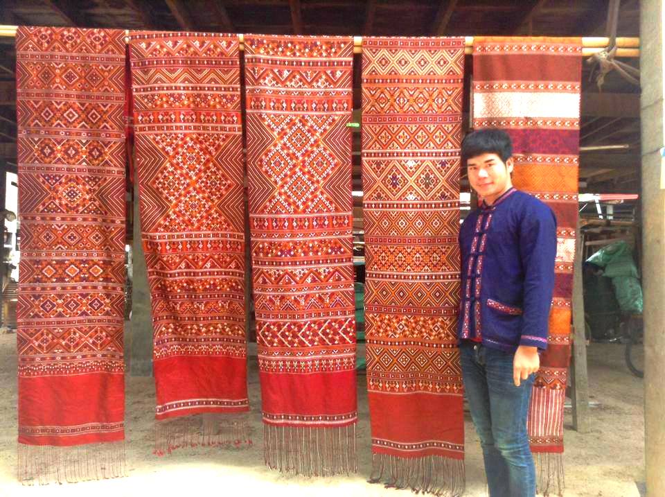 THAILAND 🇹🇭 | Phu Tai ethnic, ผู้ไทย กับผ้าไหมแพรวา