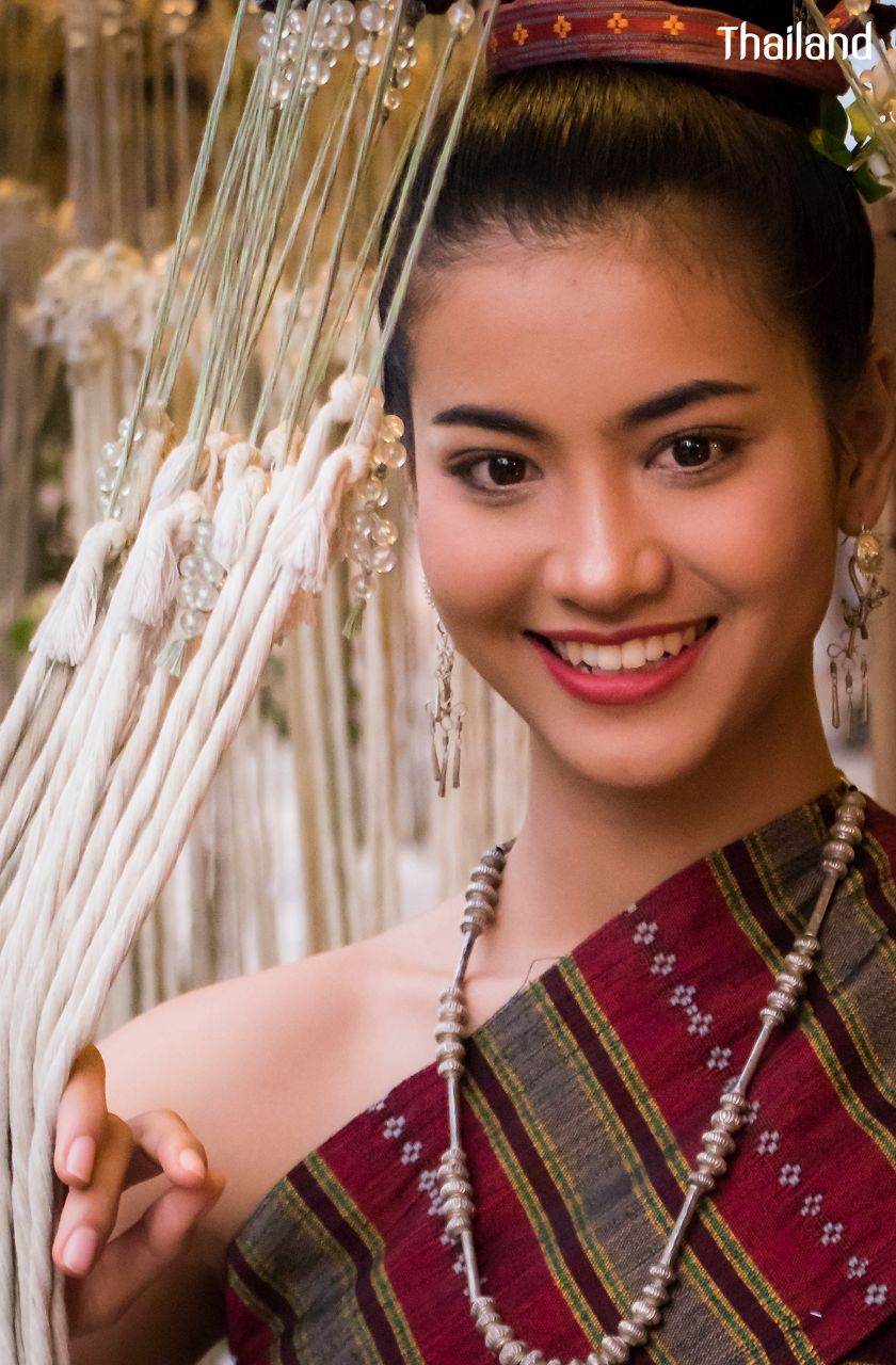 THAILAND 🇹🇭 | ชุดพื้นเมืองอีสาน🌹 Isan traditional outfit at Wang Nam Mok Homestay, Nongkhai province