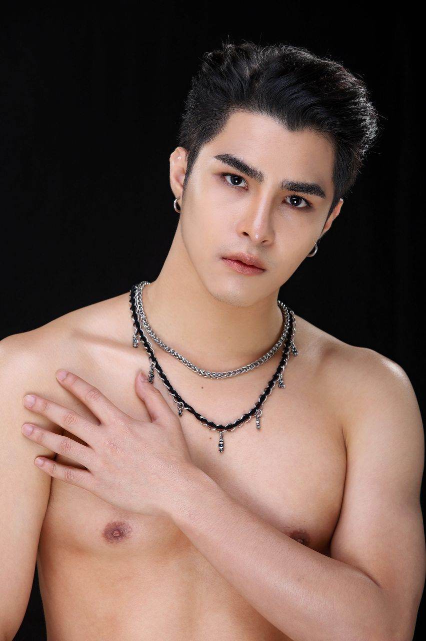 SPECIAL FINAL SET : FIN ONE LA SET : 8
