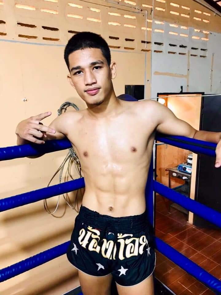 ดีต่อใจ#1437ละลานตา..นักมวยหล่อ