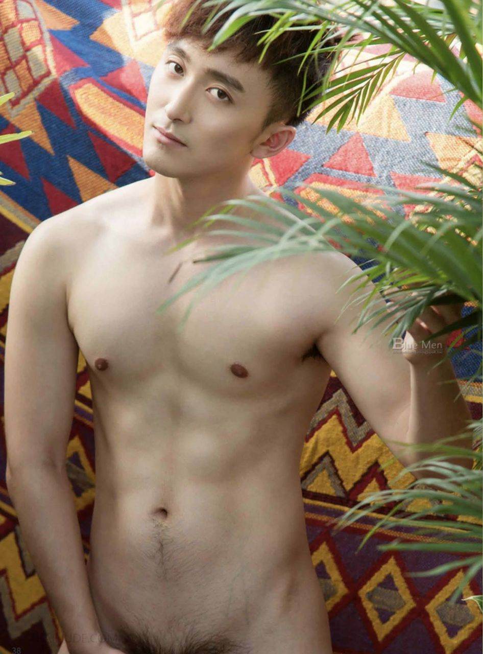 หนุ่มหล่อขึ้นปก 898.2