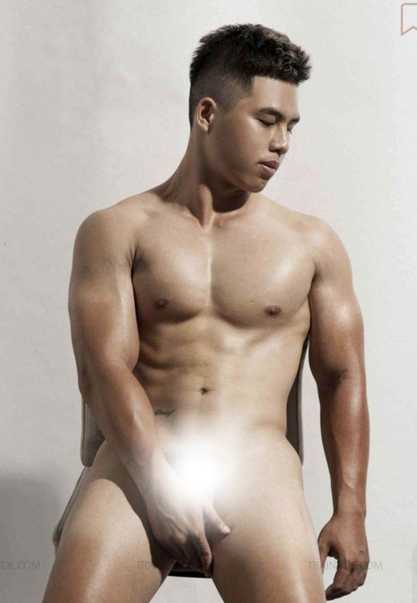 หนุ่มหล่อขึ้นปก 903.2