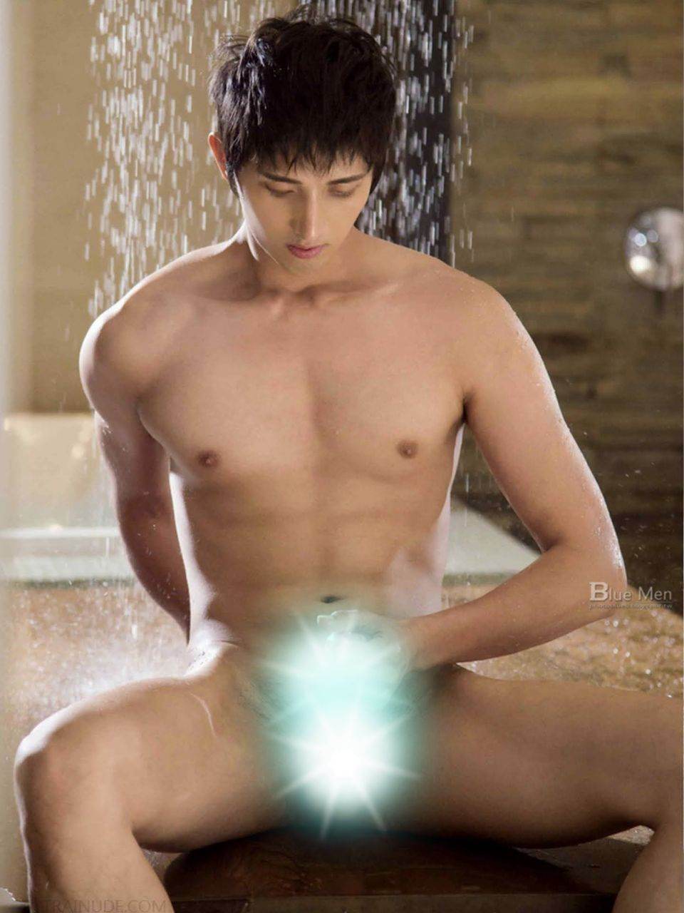 หนุ่มหล่อขึ้นปก 896.2