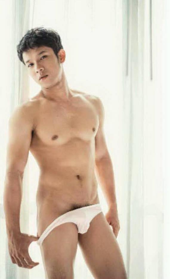 ปากอ้าต้นขาขยับ ☆1